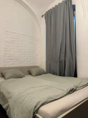 O9B Private room in center Bratislava